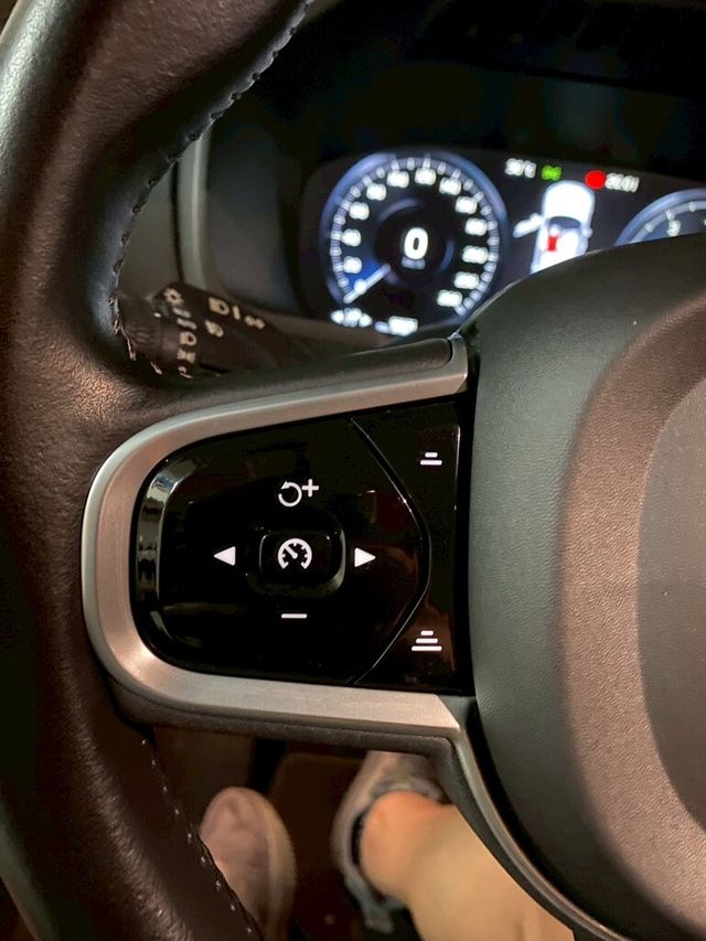 VOLVO富豪 XC90  第16張相片