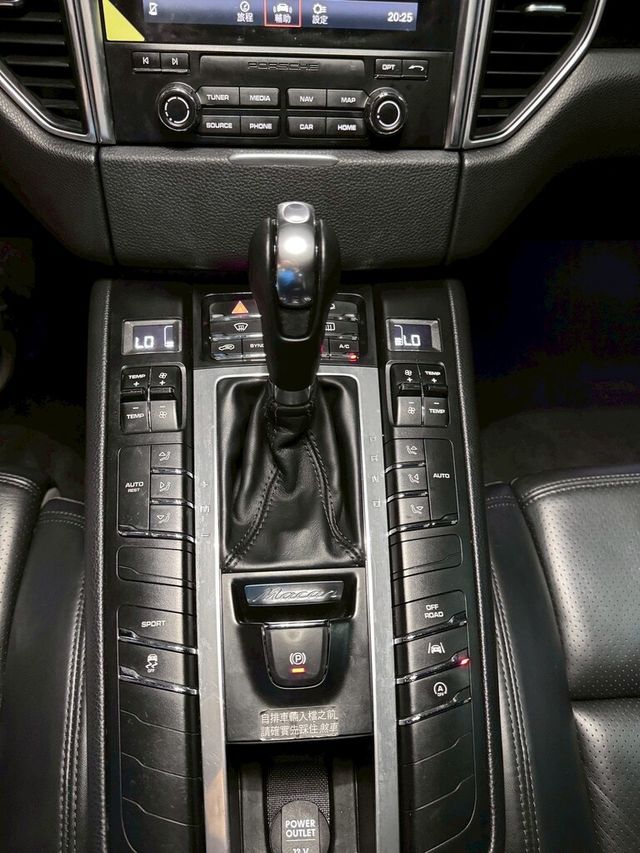 PORSCHE保時捷 MACAN S  第11張相片