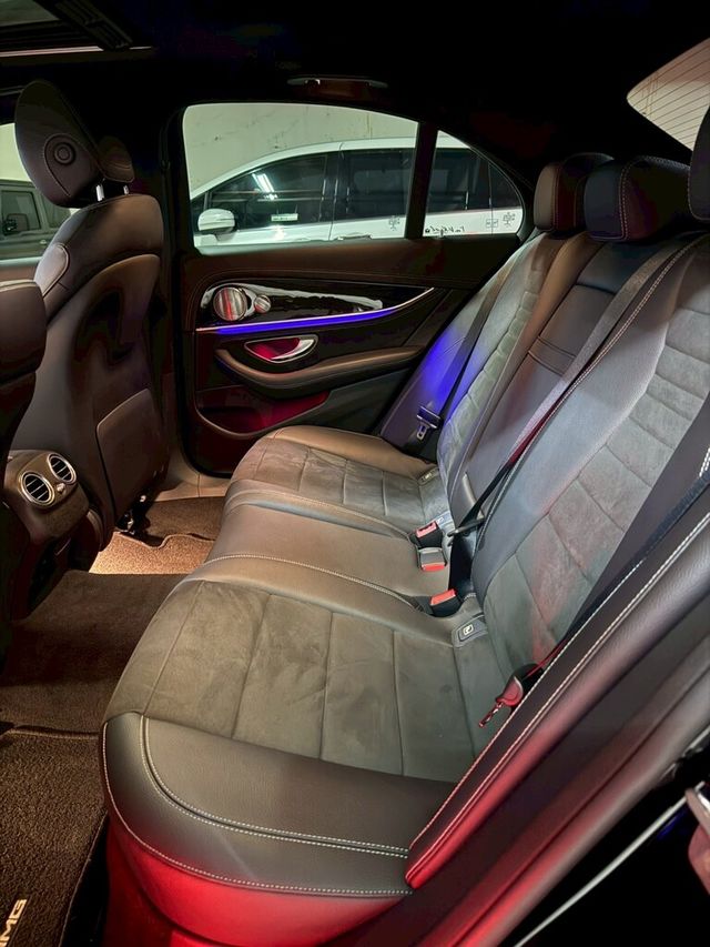 M-BENZ賓士 E300  第8張相片