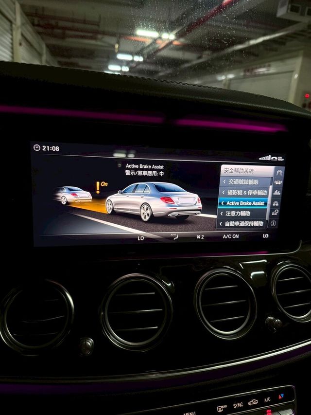 M-BENZ賓士 E300  第11張相片