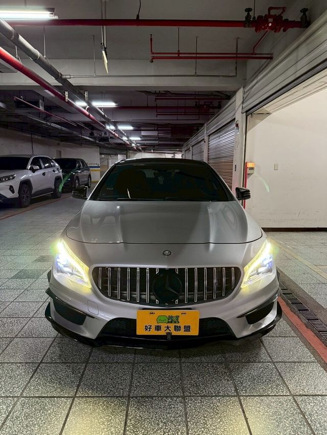 M-BENZ賓士 CLA250  第3張相片