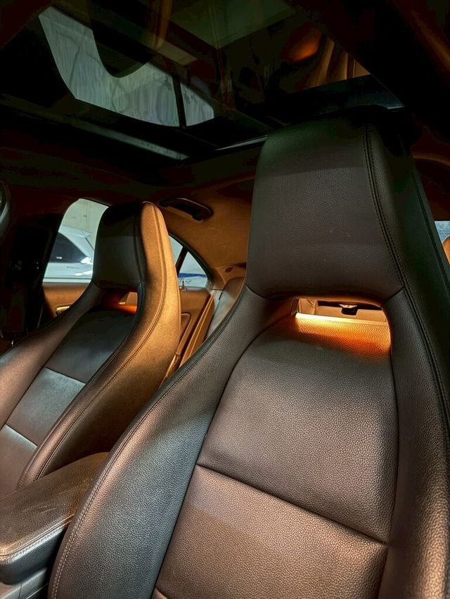 M-BENZ賓士 CLA250  第7張相片