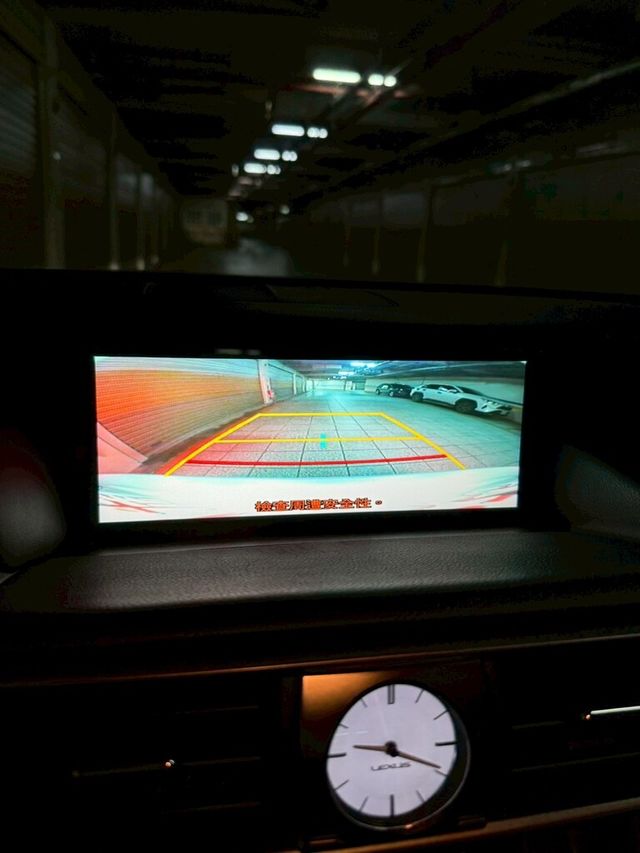 LEXUS凌志 IS 300  第8張相片