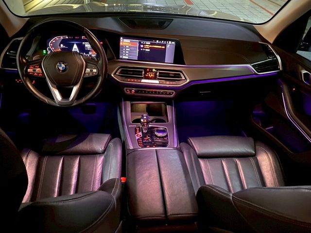 BMW寶馬 X5 XDRIVE25D  第6張相片