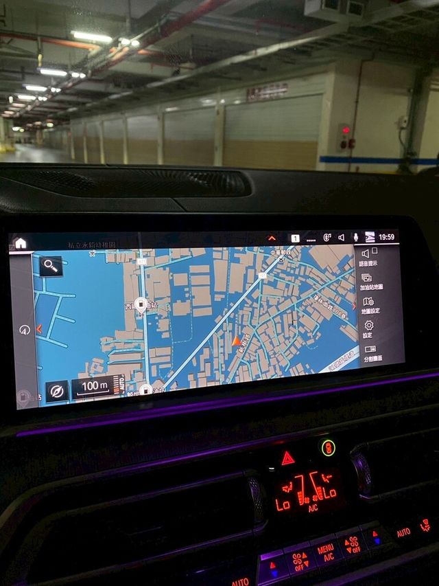 BMW寶馬 X5 XDRIVE25D  第13張相片