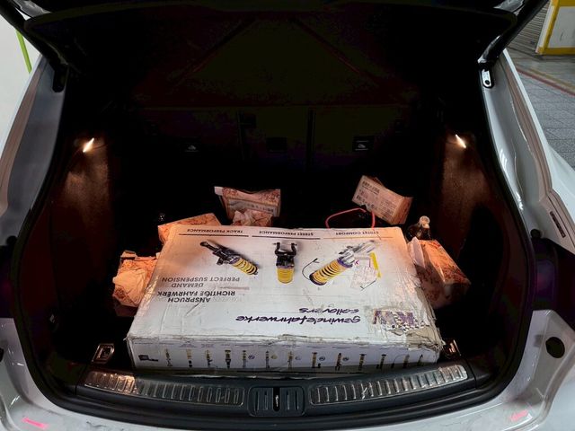 PORSCHE保時捷 MACAN  第11張相片