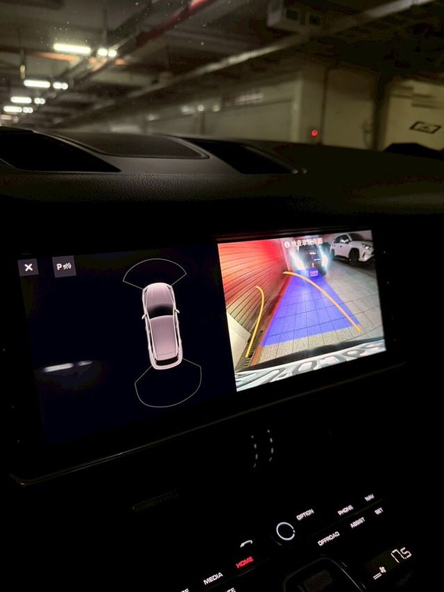 PORSCHE保時捷 CAYENNE  第13張相片