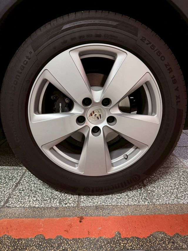 PORSCHE保時捷 CAYENNE  第17張相片