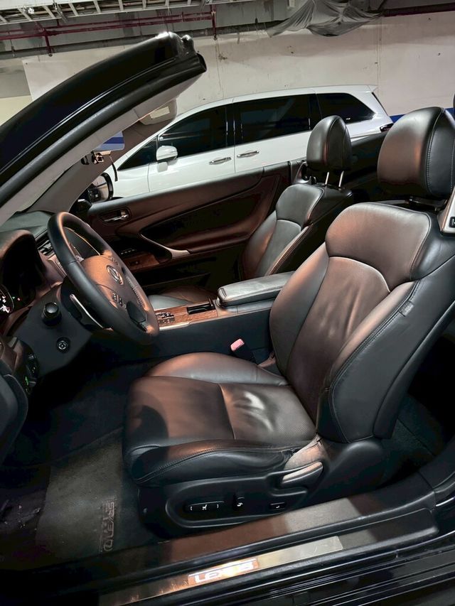 LEXUS凌志 IS250c  第12張相片