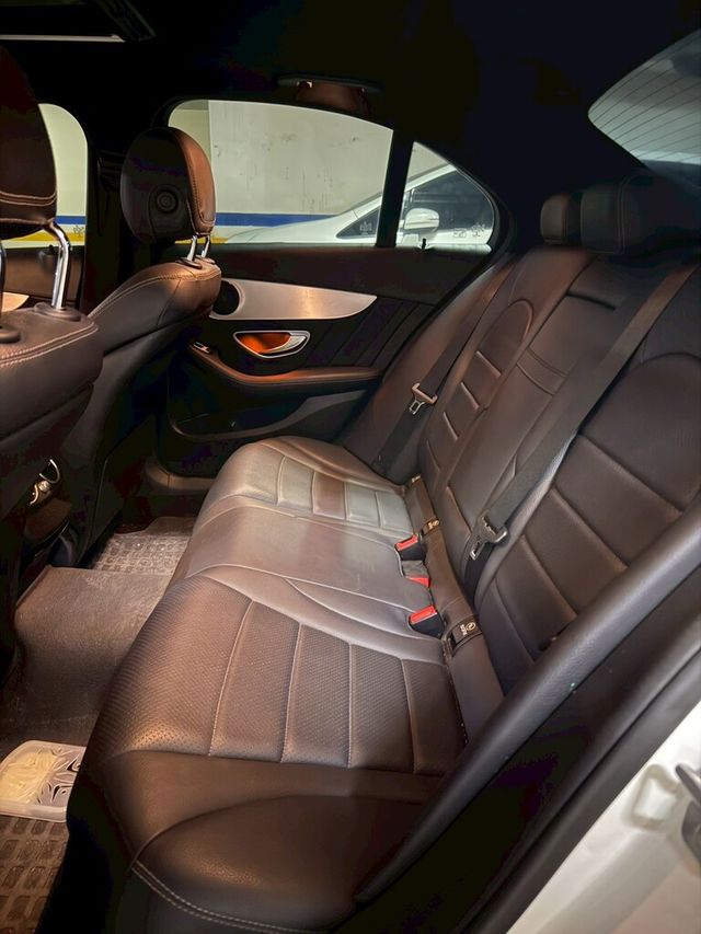 M-BENZ賓士 C300  第8張相片