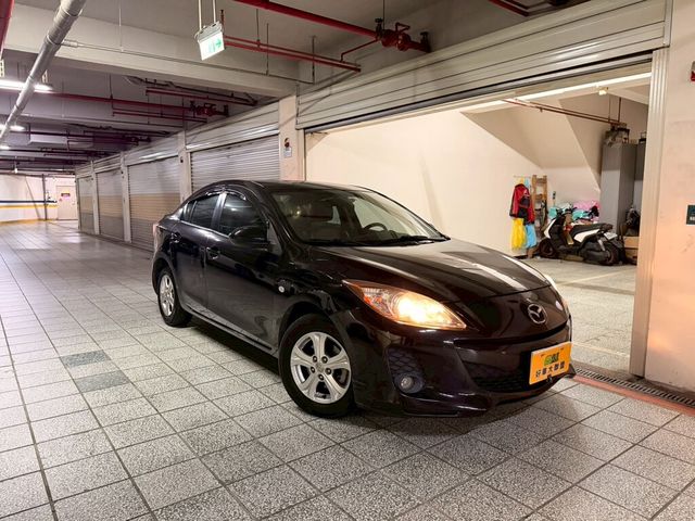 MAZDA馬自達 MAZDA 3  第1張相片