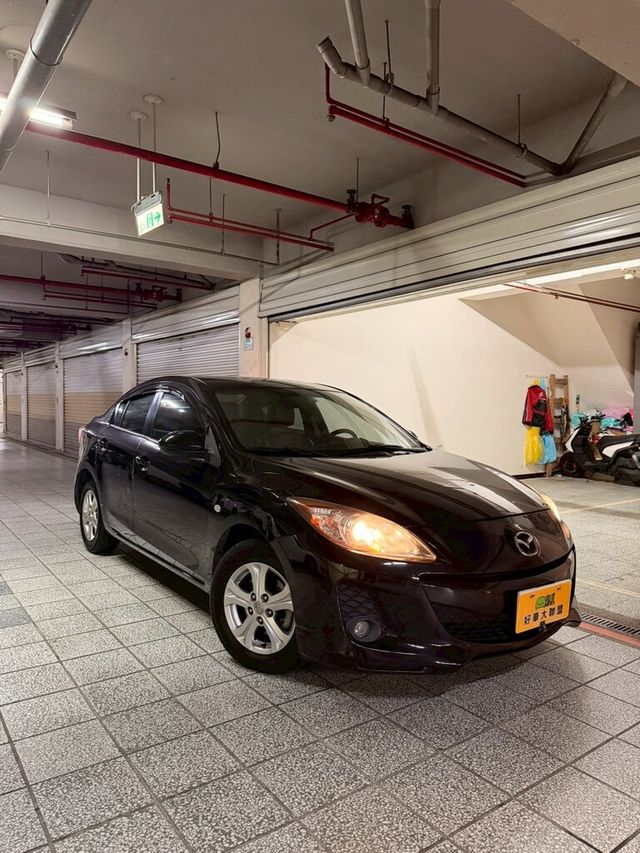 MAZDA馬自達 MAZDA 3  第2張相片