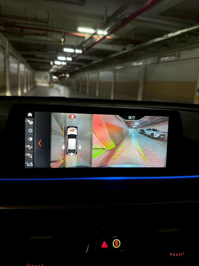 BMW寶馬 630I GT  第9張相片