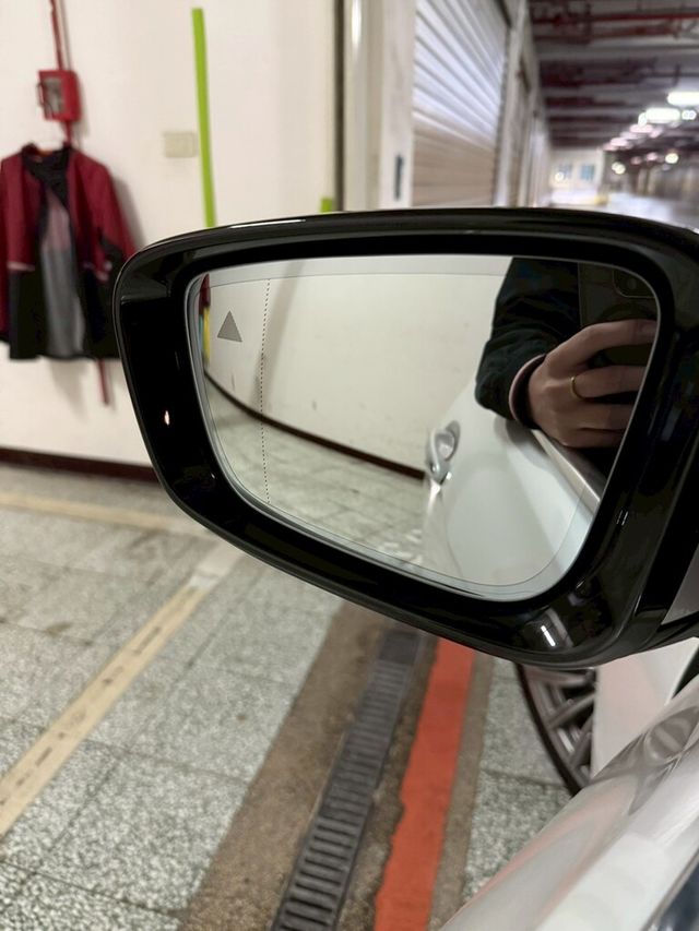 BMW寶馬 630I GT  第12張相片