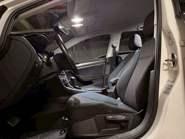 VOLKSWAGEN福斯 GOLF  第7張相片