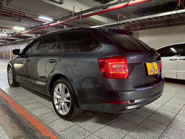 SKODA司科達 OCTAVIA COMBI  第5張相片