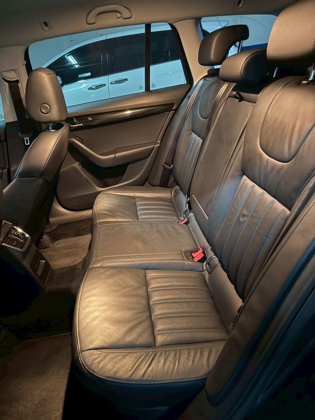 SKODA司科達 OCTAVIA COMBI  第8張相片