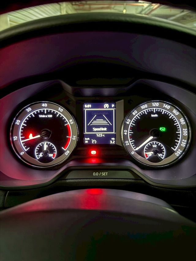 SKODA司科達 OCTAVIA COMBI  第9張相片