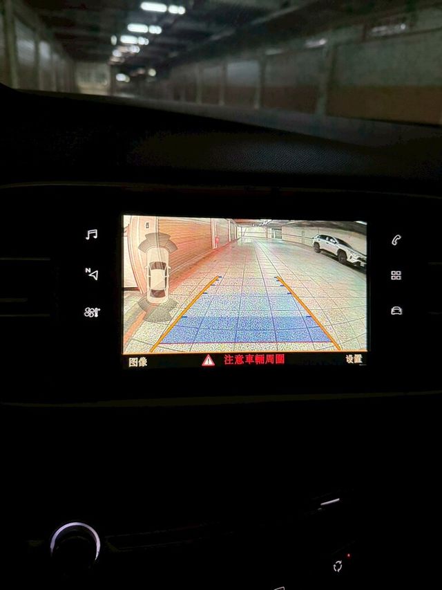 PEUGEOT寶獅 308  第9張相片