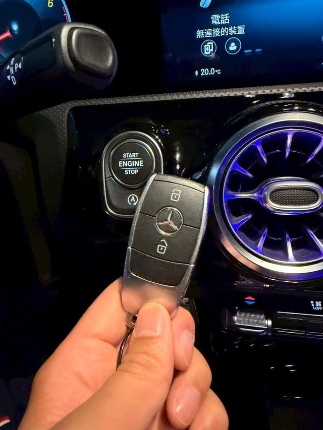 M-BENZ賓士 CLA250 SHOOTING BRAKE  第15張相片