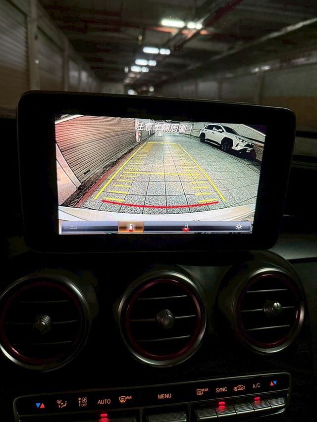 M-BENZ賓士 C300  第9張相片