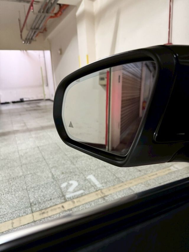 M-BENZ賓士 C300  第11張相片