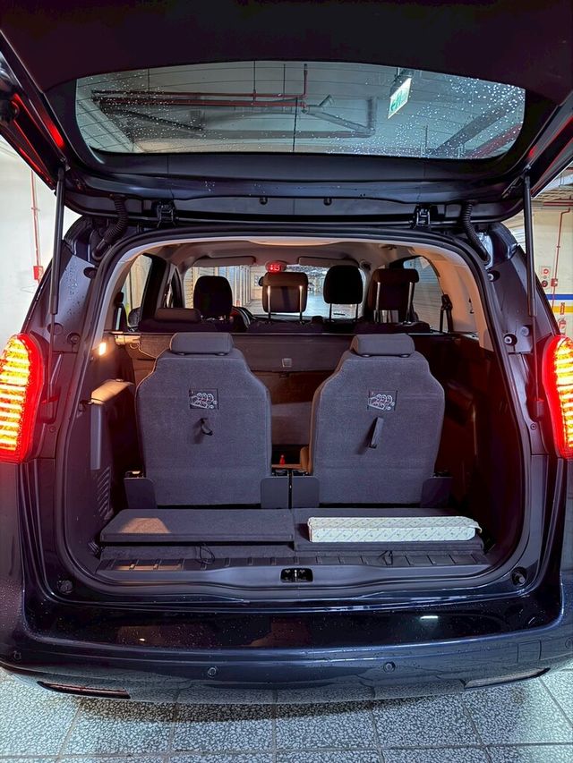 PEUGEOT寶獅 5008  第6張相片