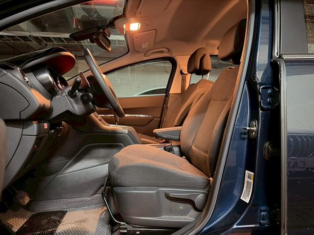 PEUGEOT寶獅 5008  第8張相片