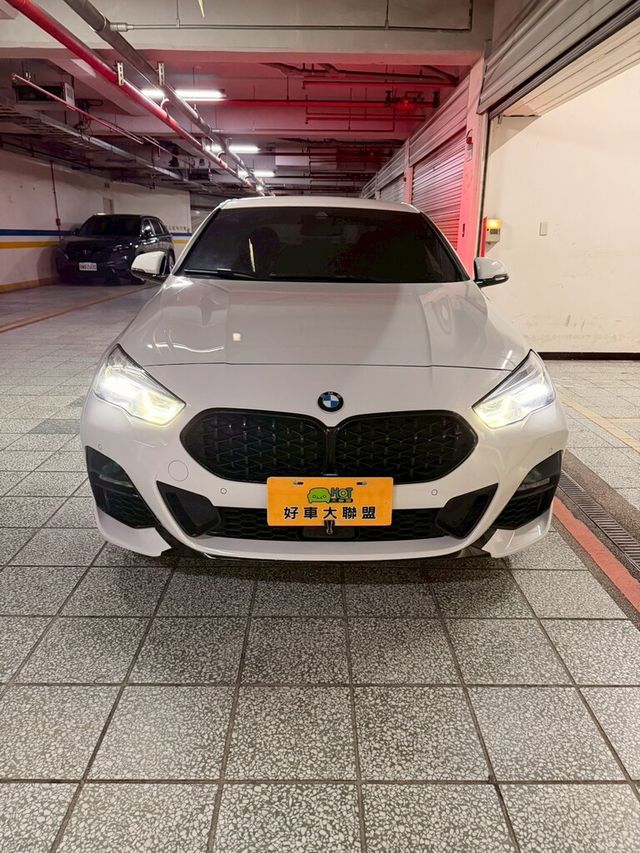 BMW寶馬 218I M SPORT  第3張相片