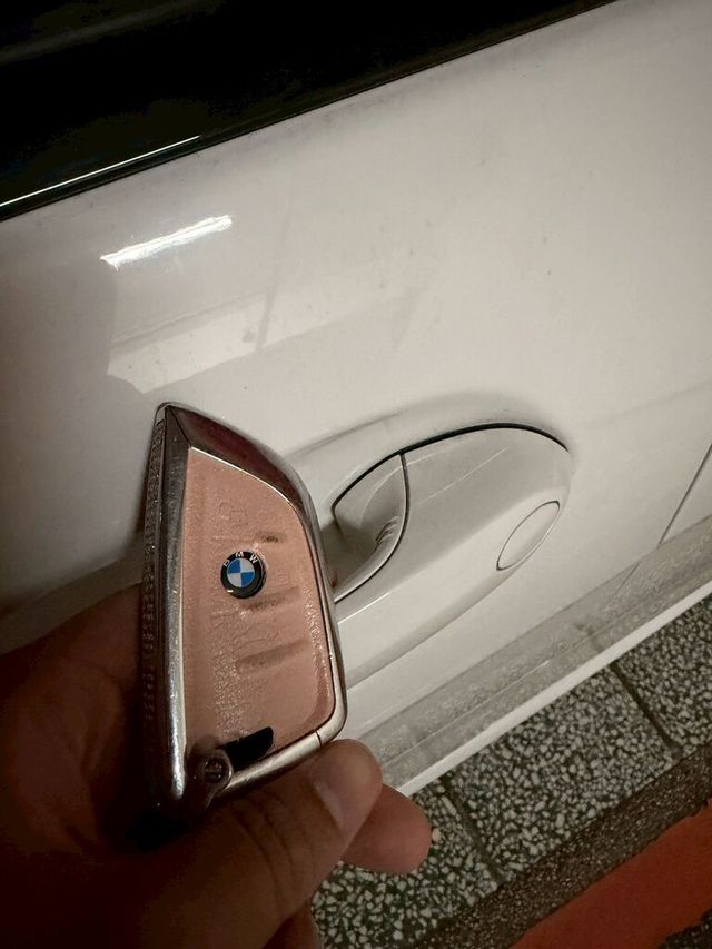 BMW寶馬 218I M SPORT  第10張相片