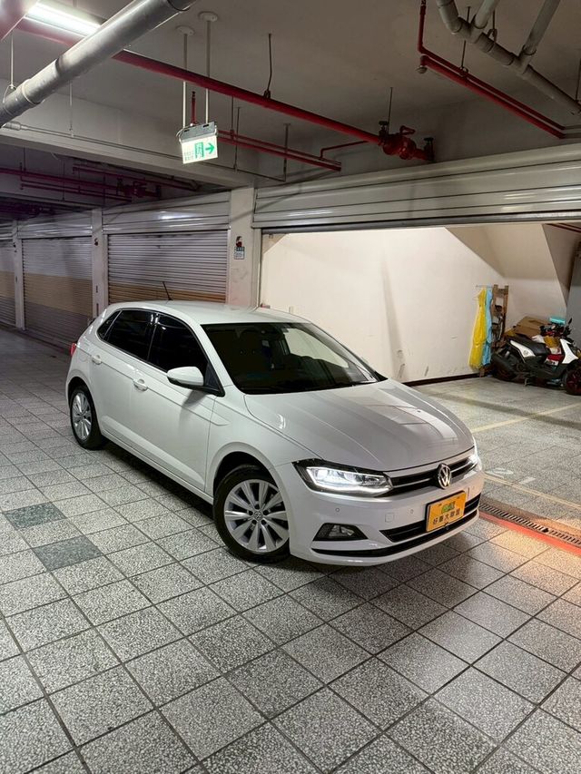 VOLKSWAGEN福斯 POLO  第2張相片