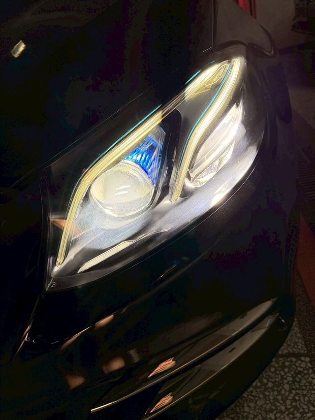 M-BENZ賓士 E300  第9張相片