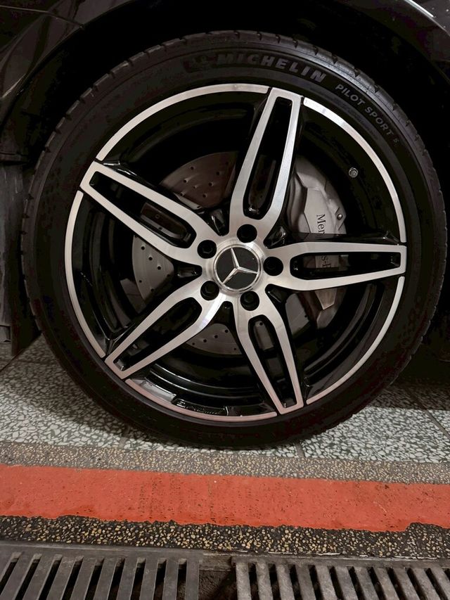 M-BENZ賓士 E300  第10張相片