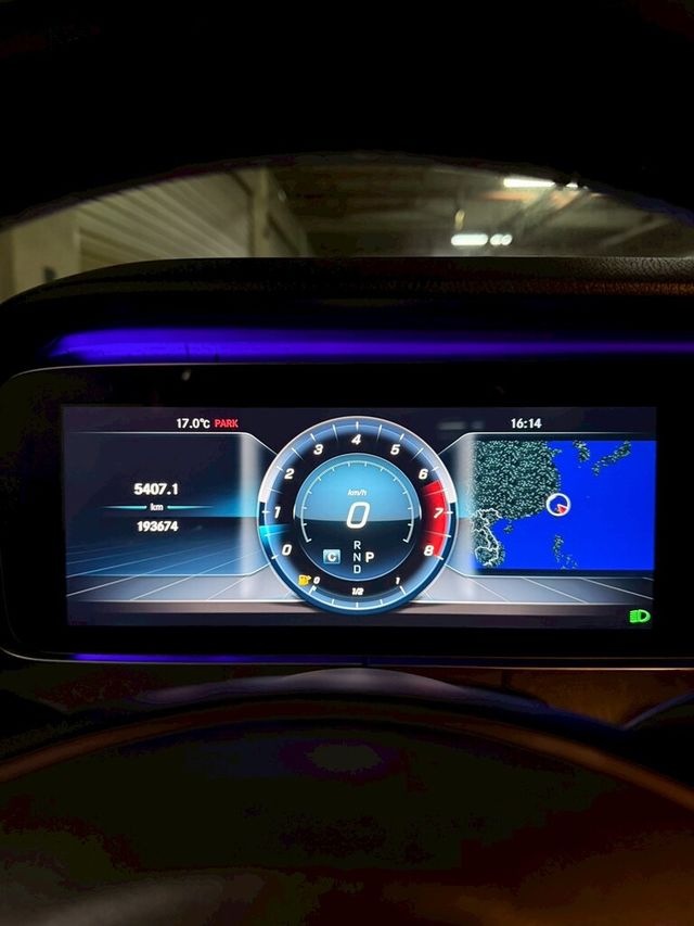 M-BENZ賓士 E300  第14張相片