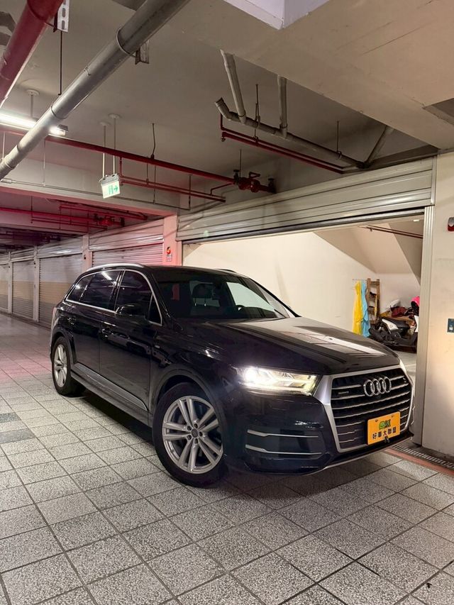 AUDI奧迪 Q7  第2張相片