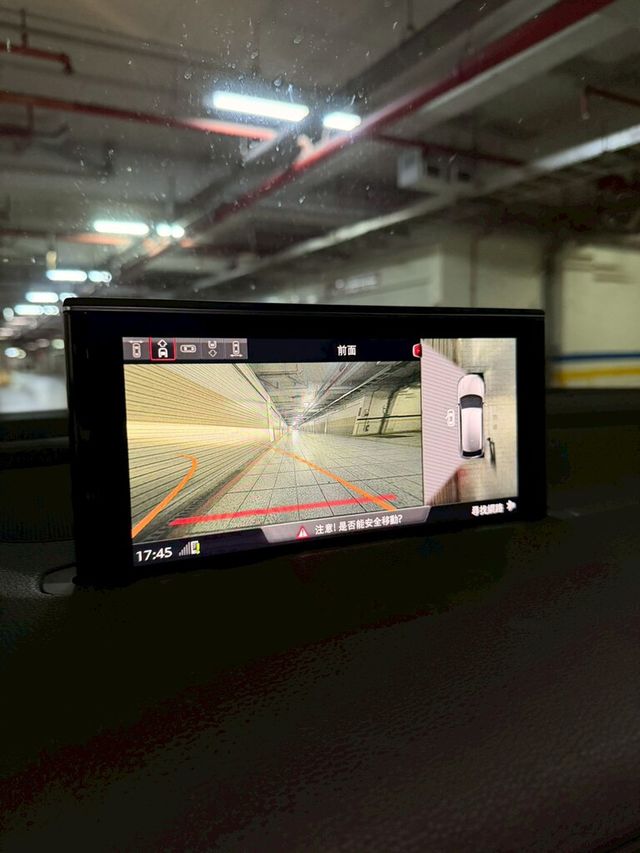 AUDI奧迪 Q7  第11張相片