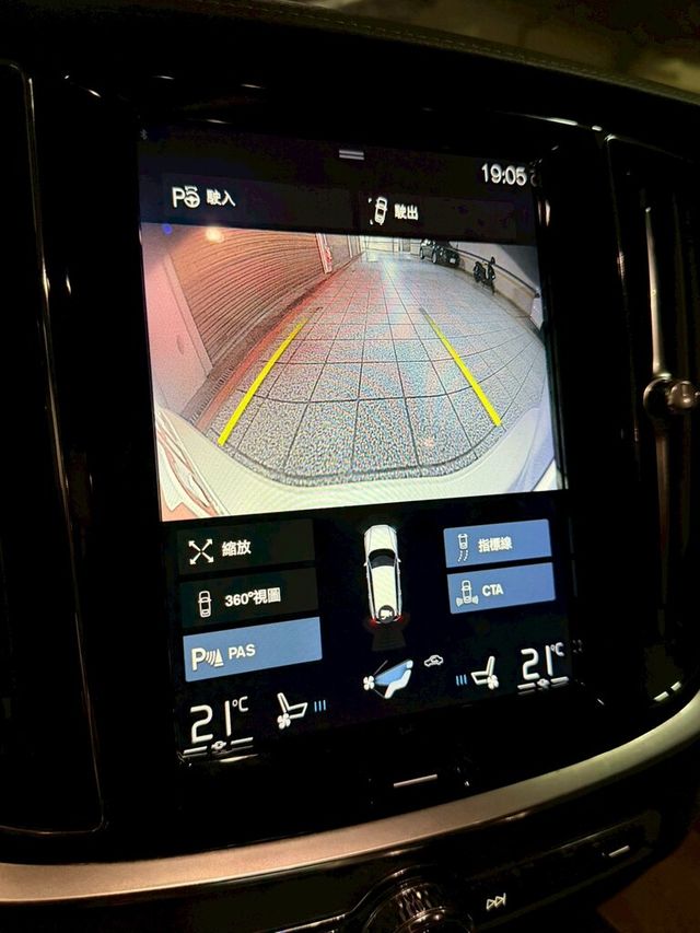 VOLVO富豪 V60  第17張相片