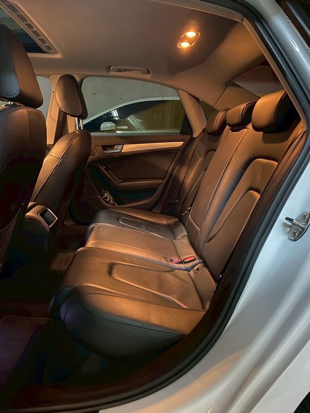 AUDI奧迪 A4  第8張相片