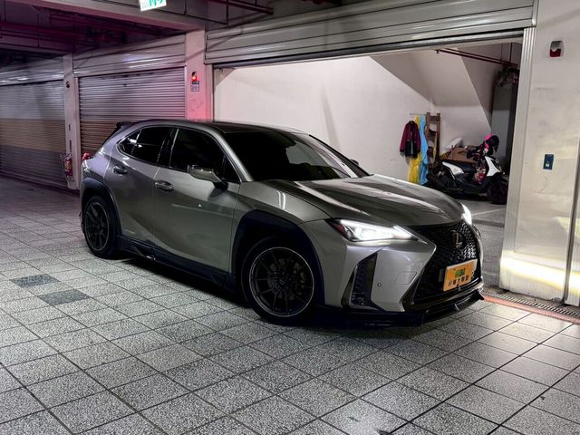 LEXUS凌志 UX250H  第1張相片