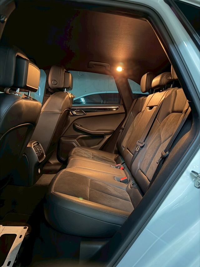 PORSCHE保時捷 MACAN S  第7張相片