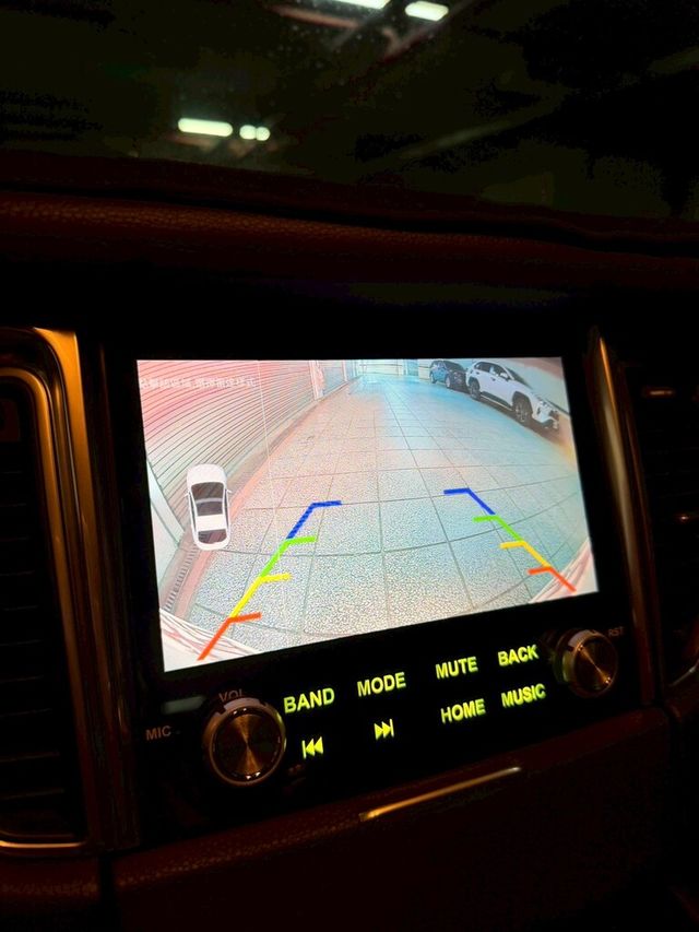 PORSCHE保時捷 MACAN S  第14張相片