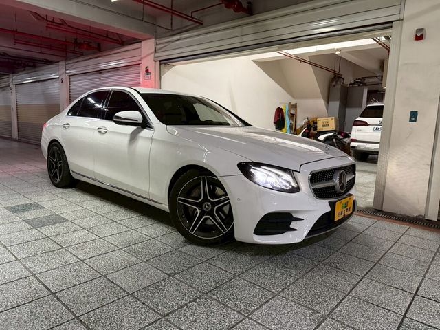 M-BENZ賓士 E220D  第1張相片