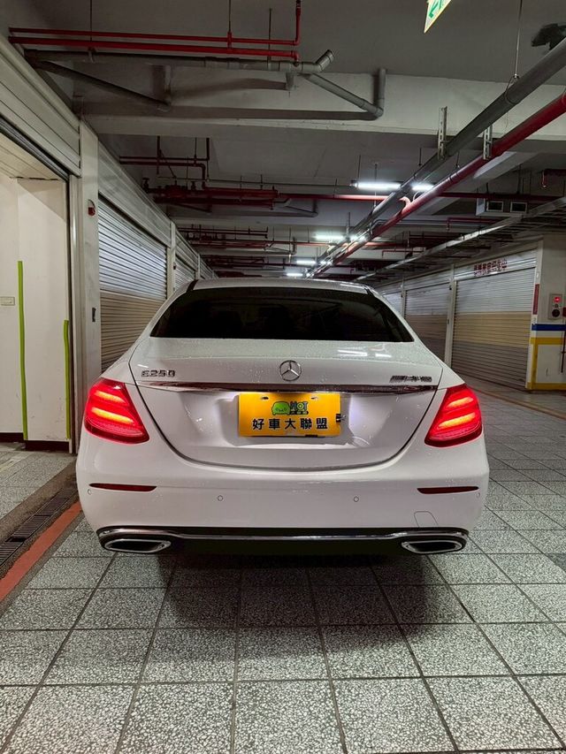 M-BENZ賓士 E220D  第4張相片