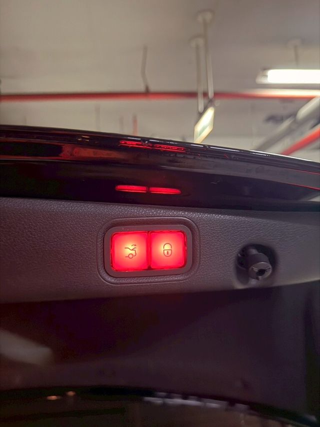 M-BENZ賓士 E250  第9張相片