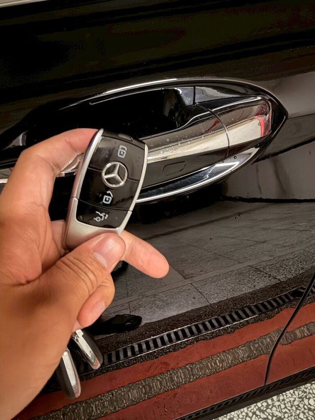 M-BENZ賓士 E250  第13張相片