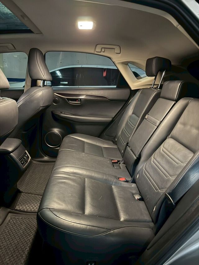 LEXUS凌志 NX200T  第9張相片