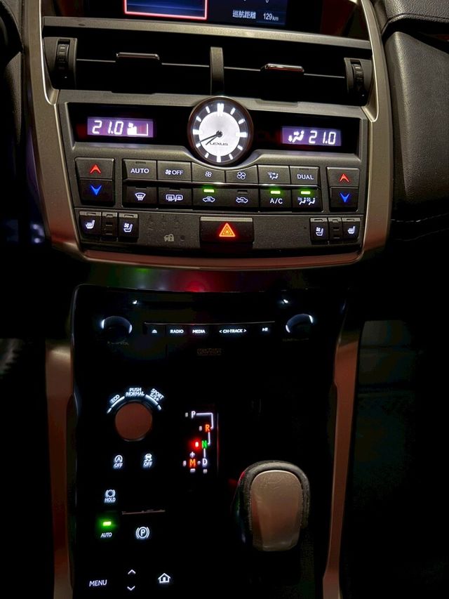 LEXUS凌志 NX200T  第15張相片