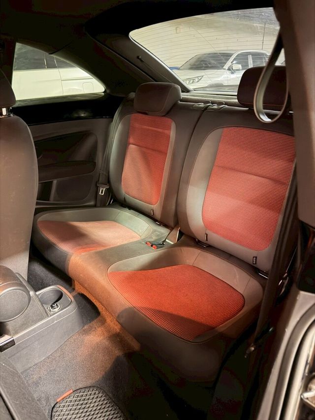 VOLKSWAGEN福斯 BEETLE  第7張相片