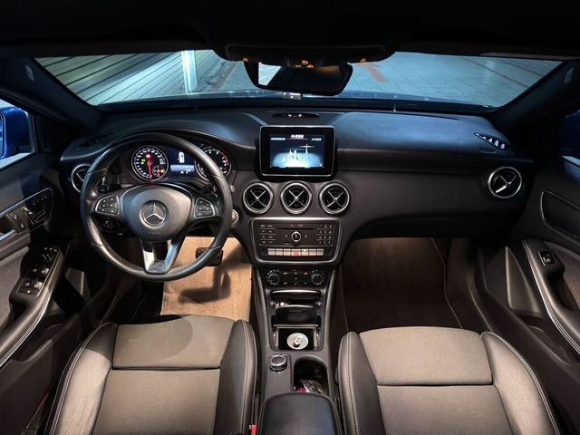 M-BENZ賓士 B180  第1張相片