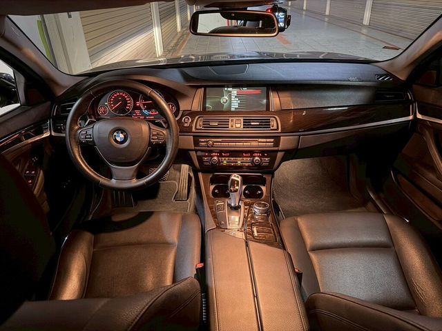 BMW寶馬 520D  第6張相片